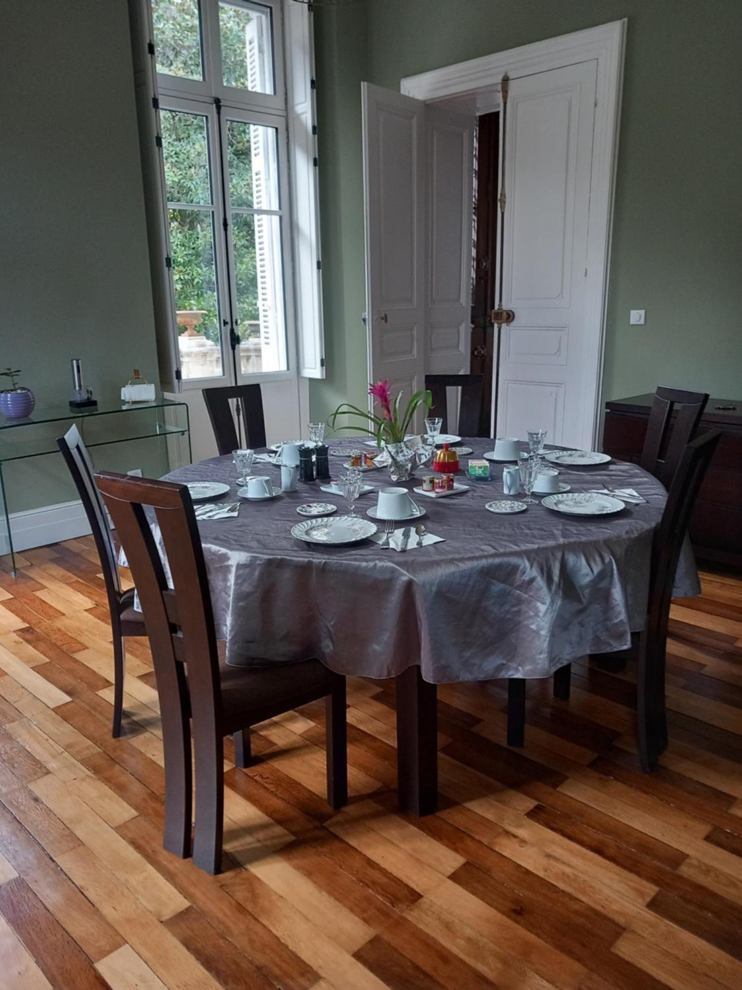 Villa Du Lys Bagnères-de-Luchon Esterno foto