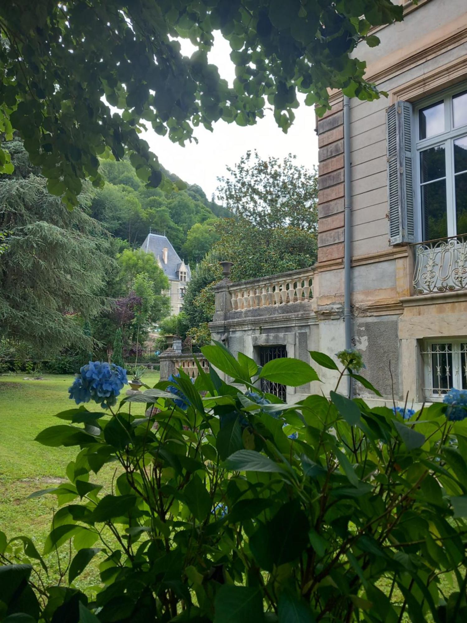 Villa Du Lys Bagnères-de-Luchon Esterno foto