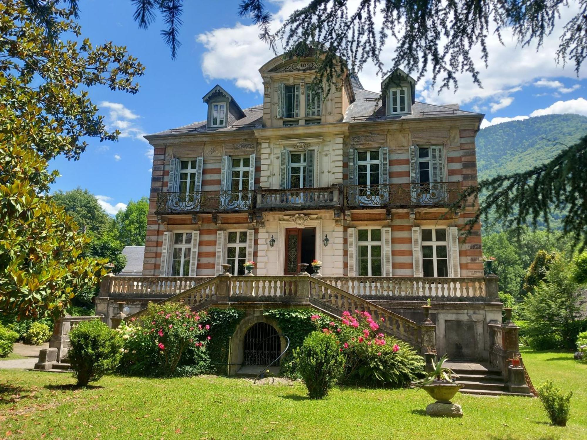 Villa Du Lys Bagnères-de-Luchon Esterno foto